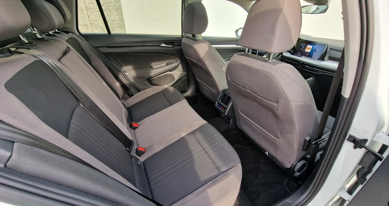 Volkswagen Golf cena 154900 przebieg: 40628, rok produkcji 2021 z Brzozów małe 667